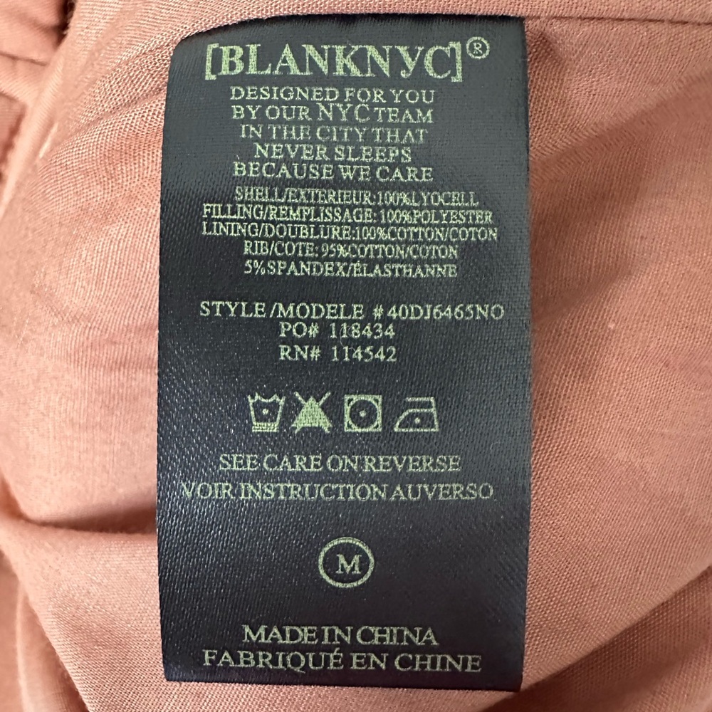 Cozy Blank NYC Women's Quilted Puffer Jacket - M. - Picture 6 of 11